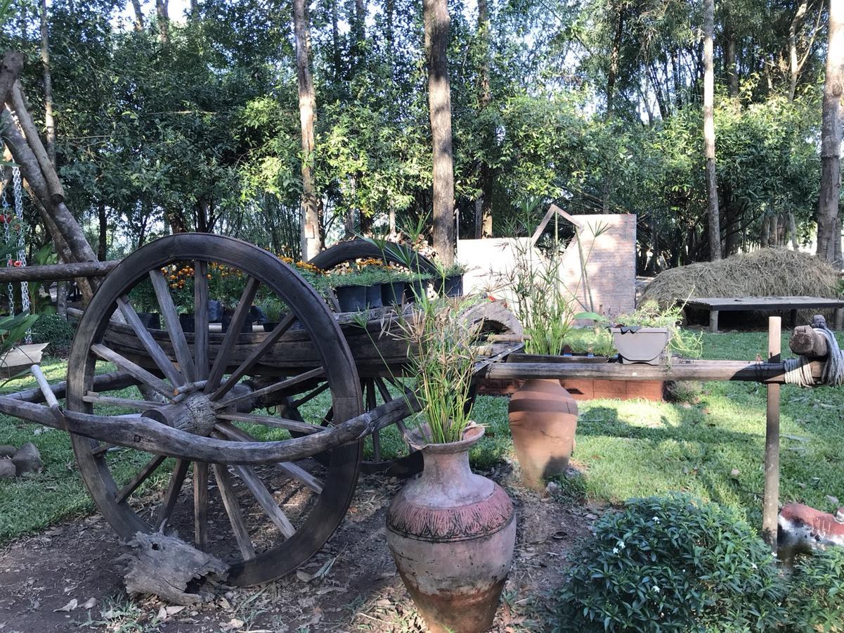 Koh Madan Camp Hotel Nakhonnajok Kültér fotó